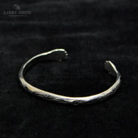 LARRY SMITH BR-0131 Love Hand Bangle 